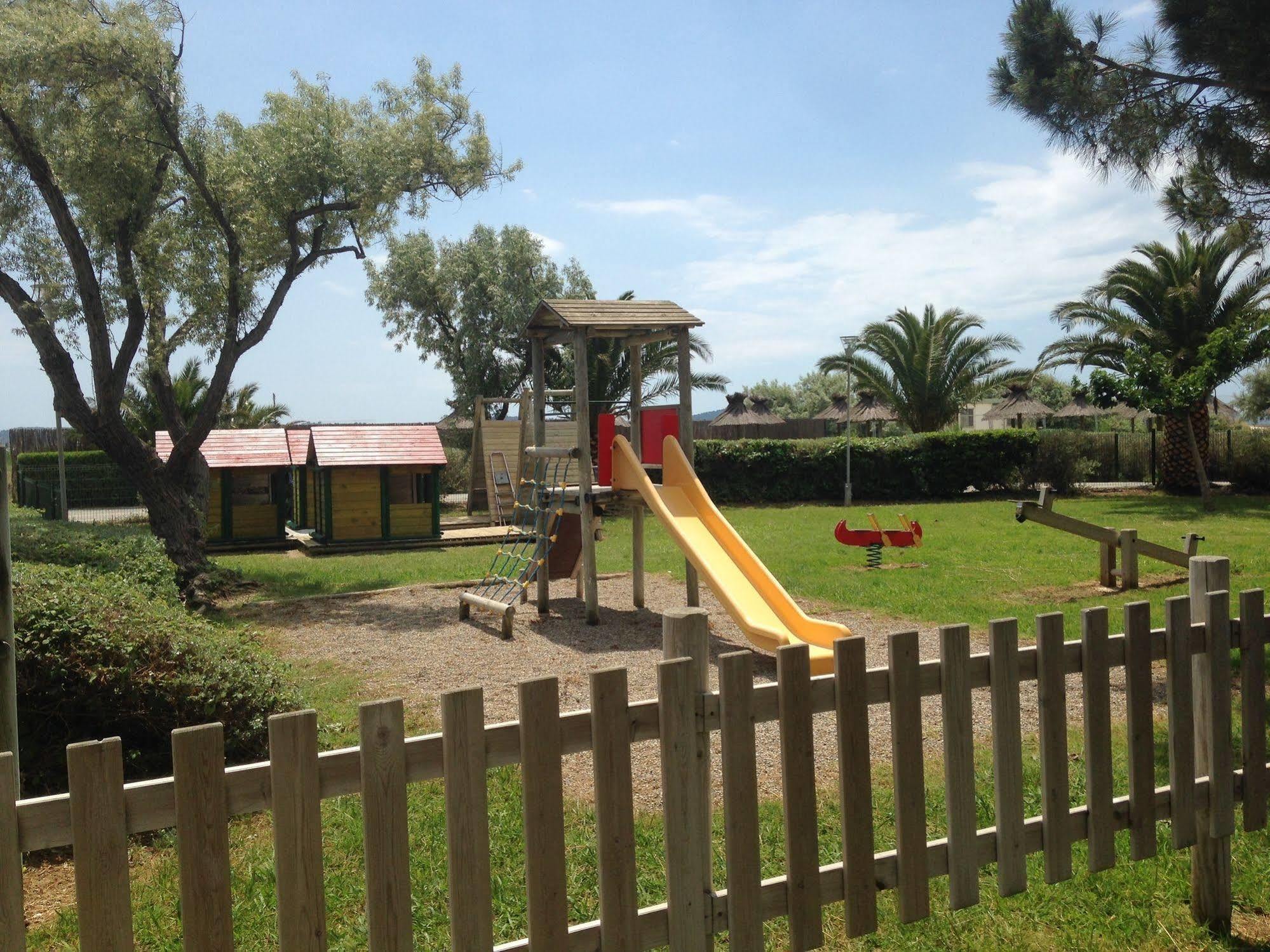 Hotel Club La Font Des Horts Hyères Eksteriør billede